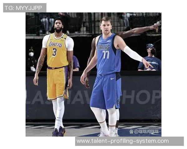 诺维茨基现身湖人主场力挺东契奇见证独行侠揭幕战精彩对决